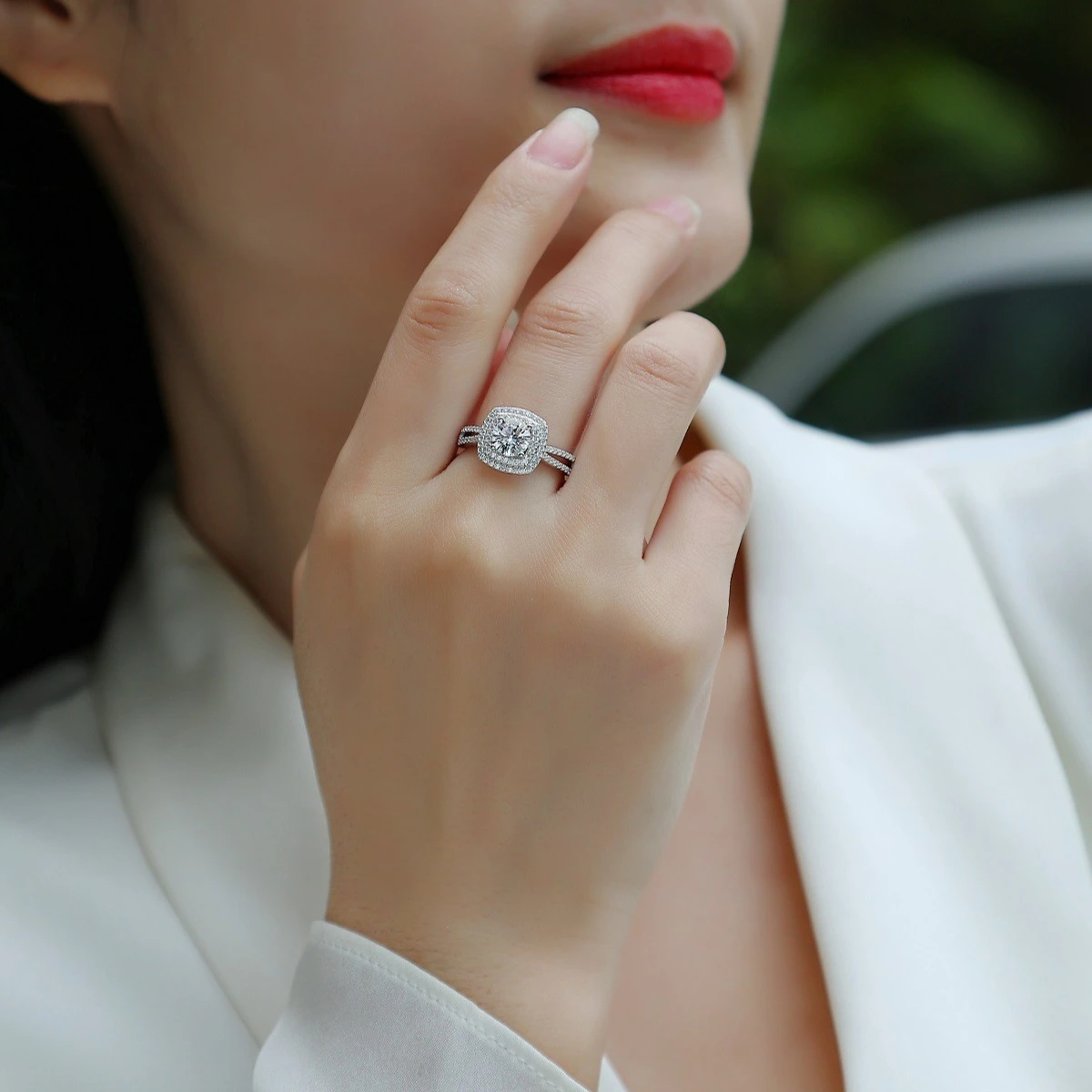 Momento mágico – Anillo de compromiso con moissanita brillante en plata S925