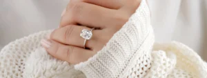En el mundo de la joyería, se presta cada vez más atención a las opciones éticas y sostenibles. Existe una creciente tendencia entre los consumidores a buscar alternativas a los diamantes y las piedras preciosas tradicionales.