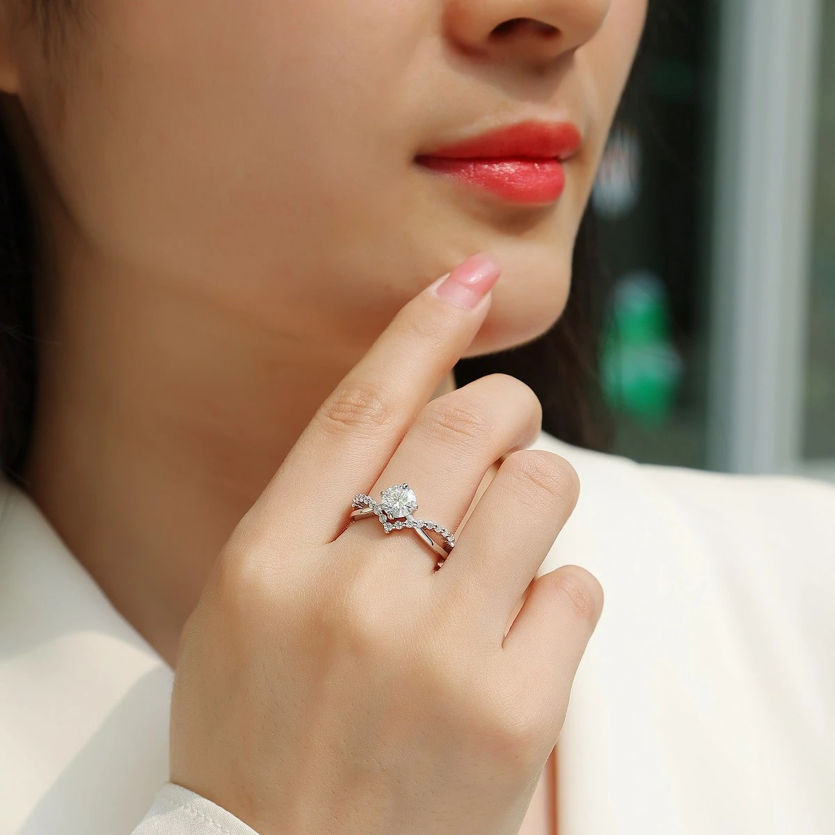 Destello puro – Anillo cerrado de moissanita en plata S925 ideal para boda